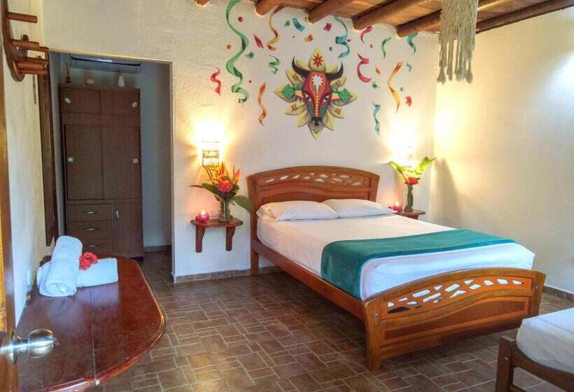 هاستل Primaluna Palomino