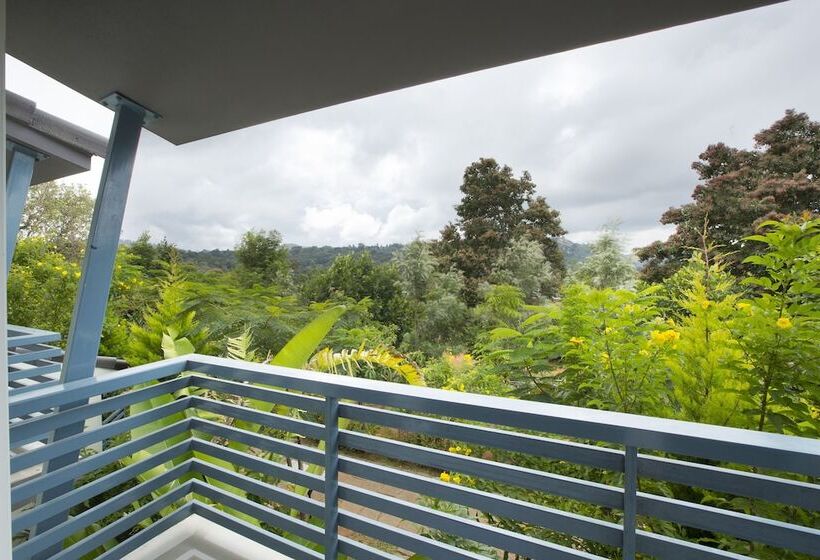 אתר נופש Tgi Kairos