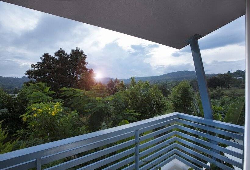 אתר נופש Tgi Kairos