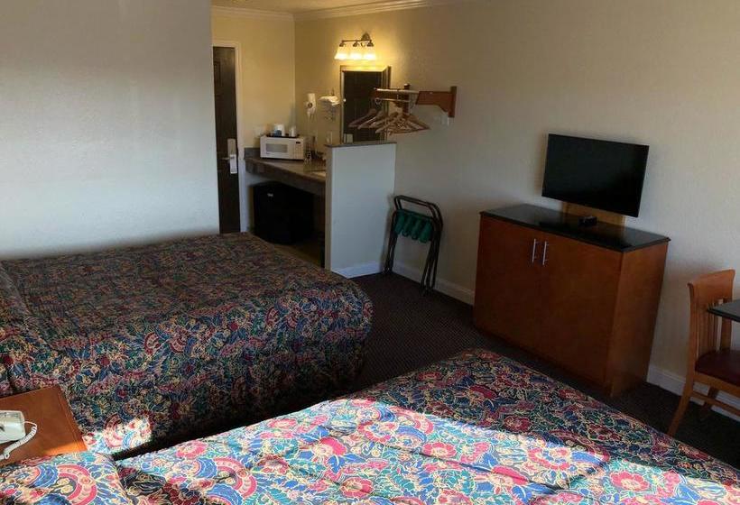 Thunderbird Motel