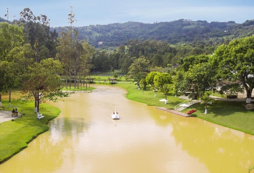 Vale Suíço Resort