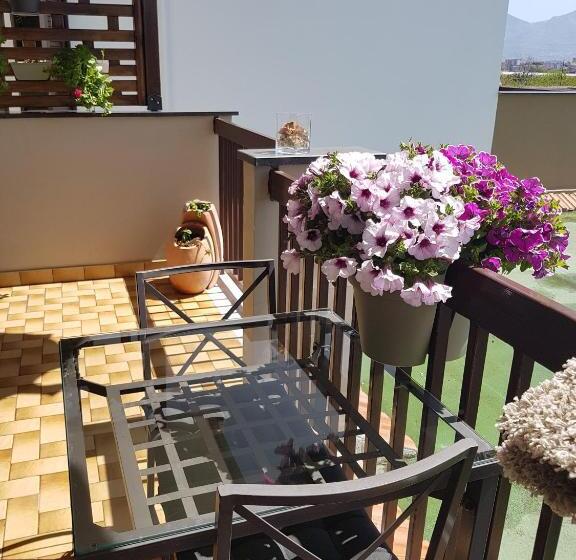 تختخواب و صبحانه Pompei Suite