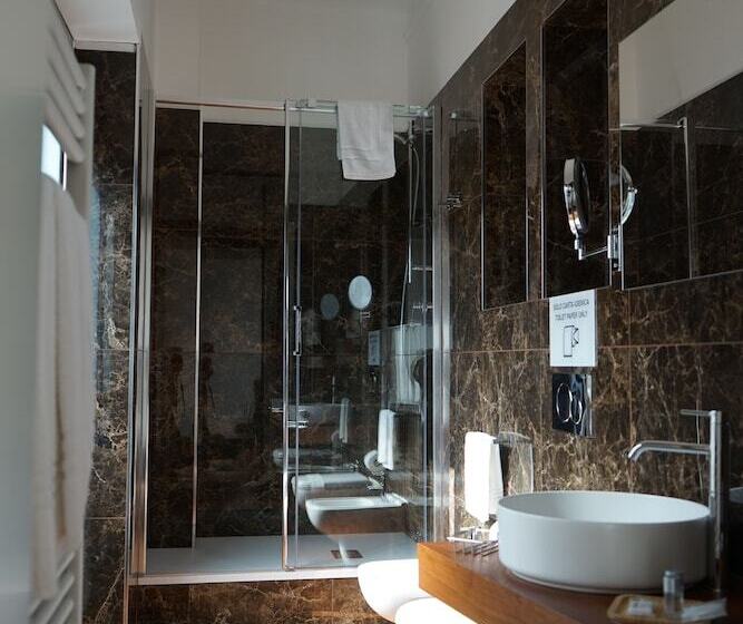 تختخواب و صبحانه Room 56