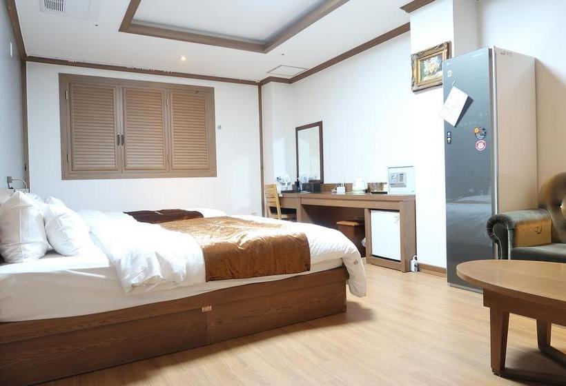 בית מלון כפרי Bolton