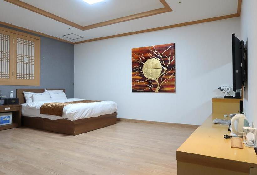 בית מלון כפרי Bolton