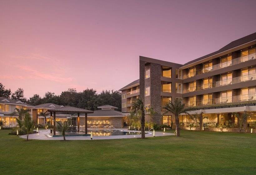 리조트 Kabir Hotel & Spa