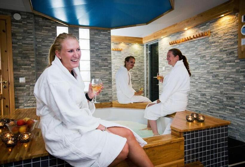 استراحتگاه årjäng Camping & Stugor Sommarvik