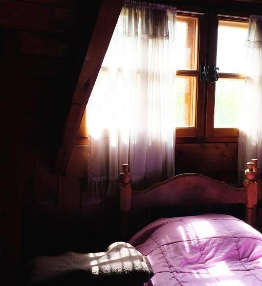 Universal Traveller's Hostel