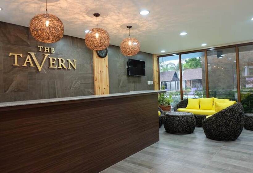 فندق The Tavern