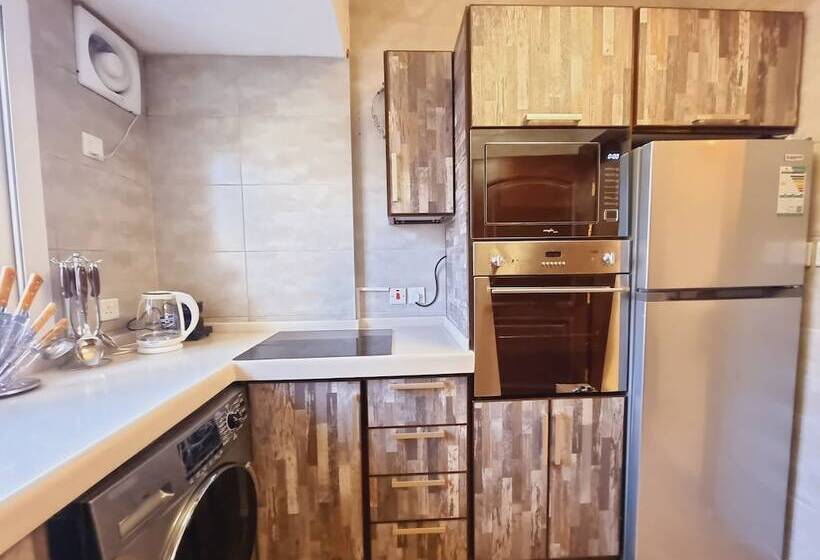اقامتگاه Hometel Al Ghamdi