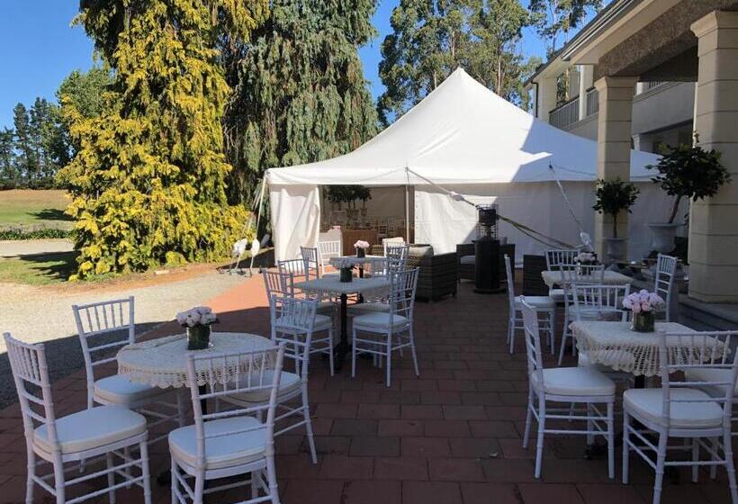 בית מלון כפרי Teschemakers Resort