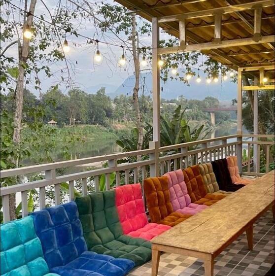 Sunrise Riverside Pool Hostel