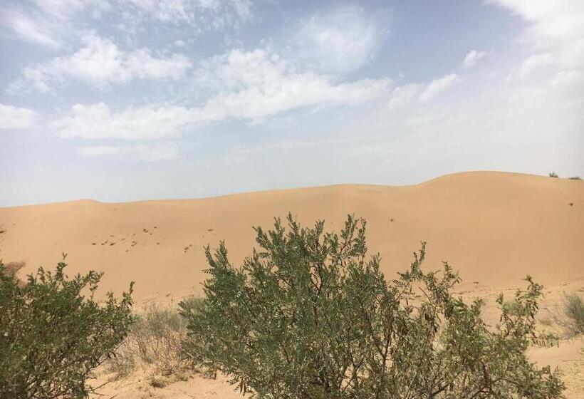 Wuwei Qiyou Space Capsule Hostel