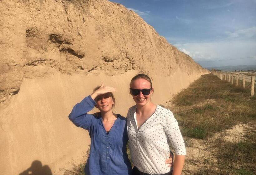 Wuwei Qiyou Space Capsule Hostel