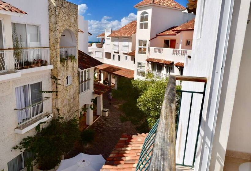 Apartaments At Cadaques Caribe