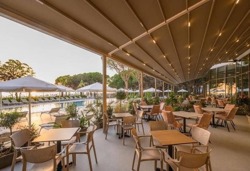 هتل Fllad Resort & Spa