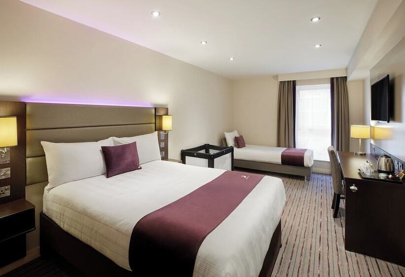 فندق Premier Inn Guernsey St Peter Port (admiral Park)