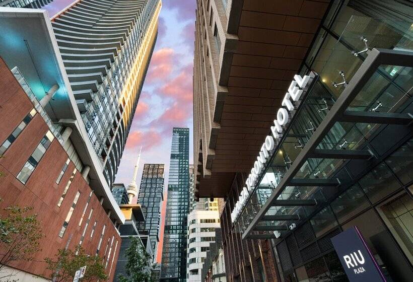 Hotel Riu Plaza Toronto