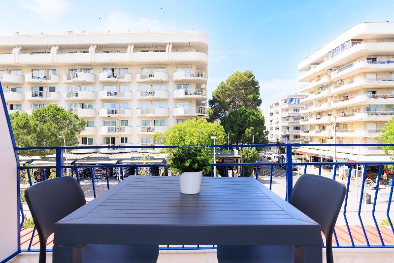 Hotel Centric Rentalmar
