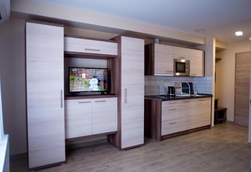 مبيت وإفطار Irány Colorado Apartman