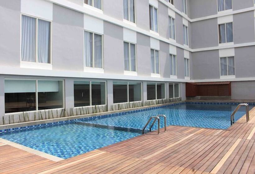 هتل Ascent Premiere Pasuruan
