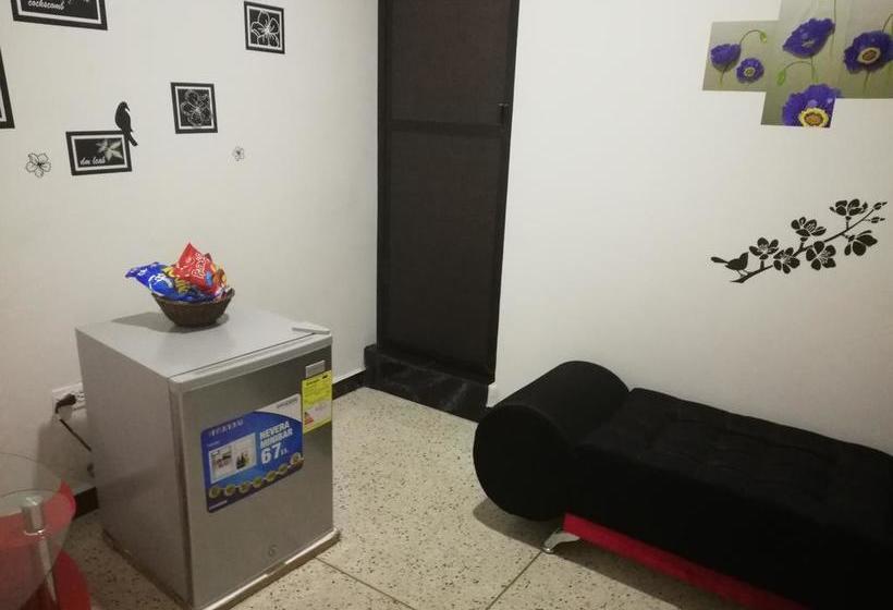 هتل Cartago Plaza