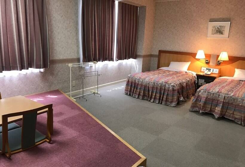 בית מלון כפרי Tetora Resort Akita Yokote Onsen