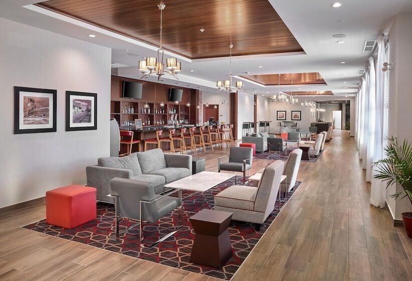 ホテル Four Points By Sheraton Edmonton West