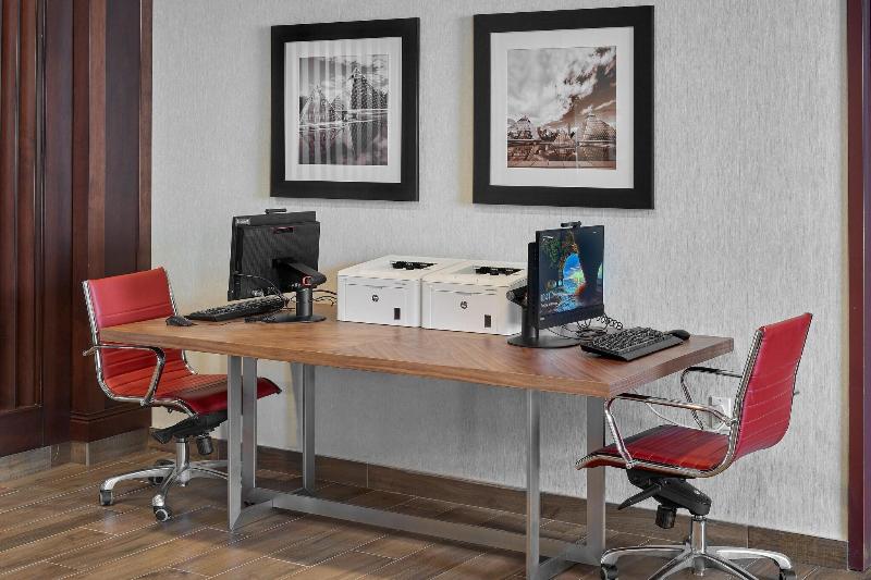 ホテル Four Points By Sheraton Edmonton West