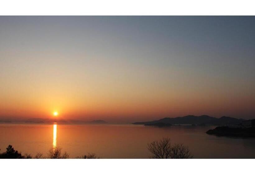 فندق Kokumin Shukusha Shodoshima