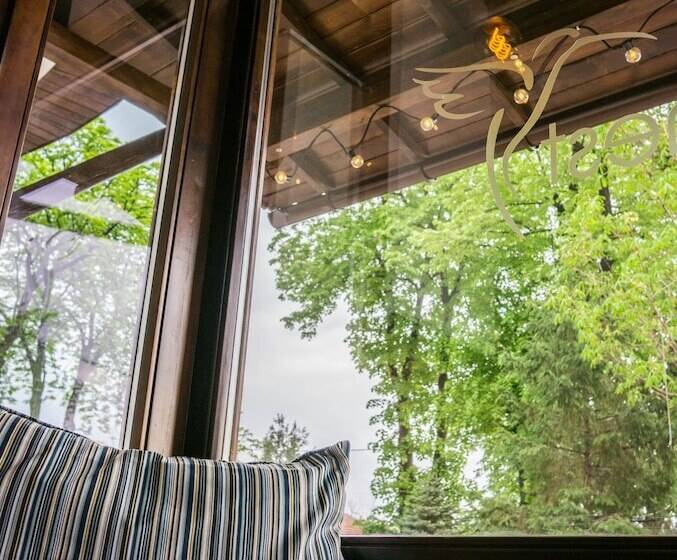 هتل Nest