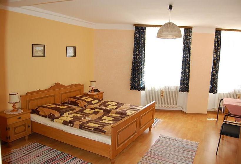 ホテル Fränkischer Hof Garni