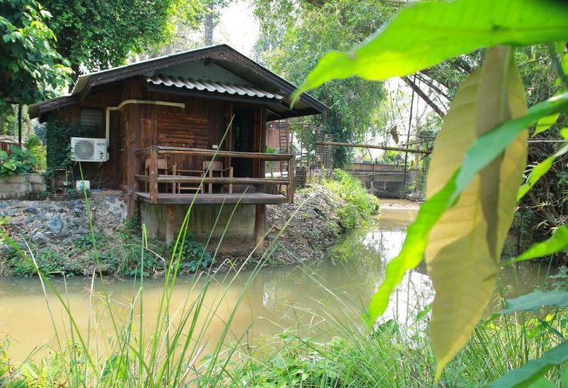 استراحتگاه Papa's Garden