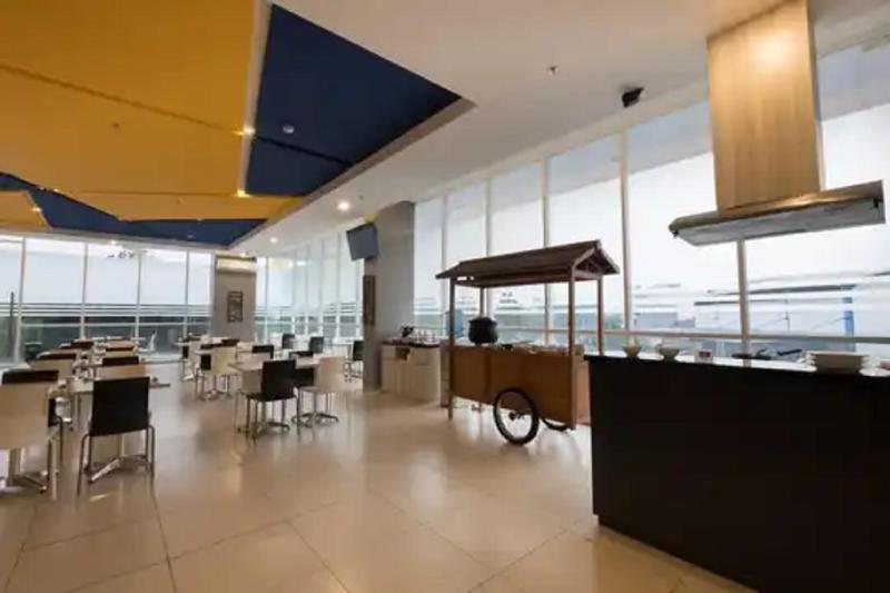 هتل 88 Bekasi By Wh