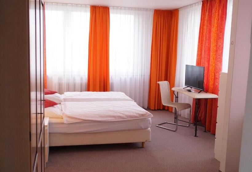 هتل Atelier Guesthouse