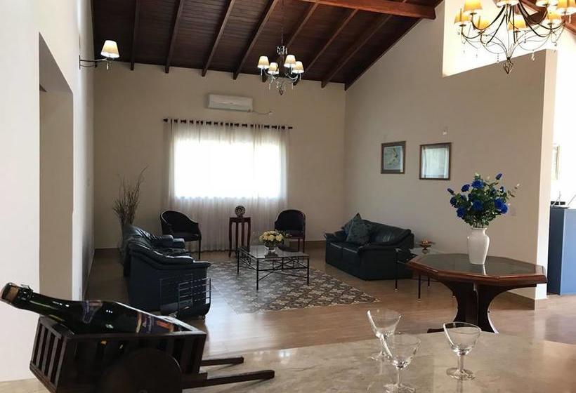 בית מלון כפרי Kaeru