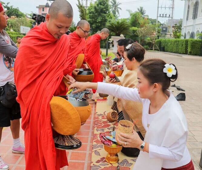 هتل Le Thatluang D Or Boutique