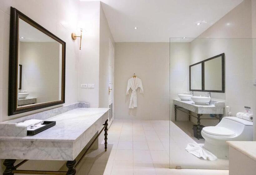هتل Le Thatluang D Or Boutique