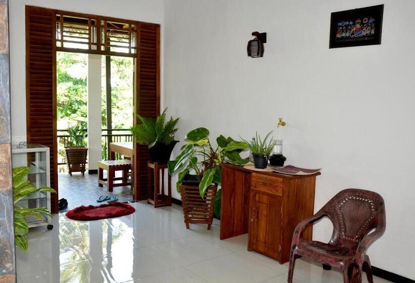 Hotel Sumimal Resort Polhena