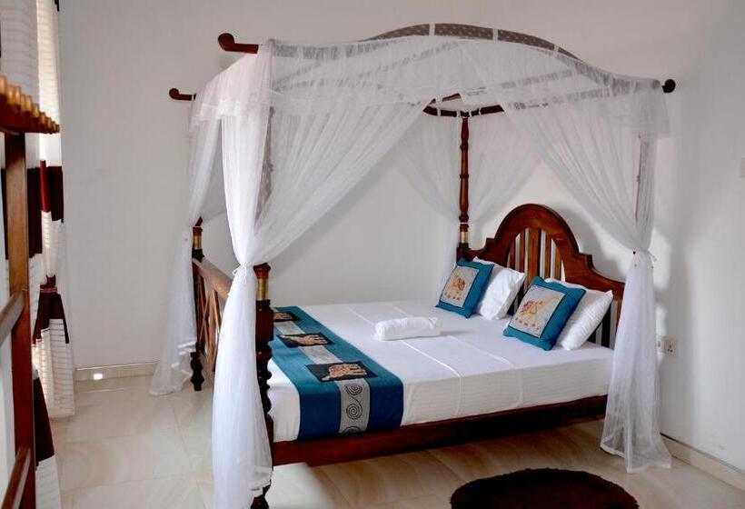 Hotel Sumimal Resort Polhena