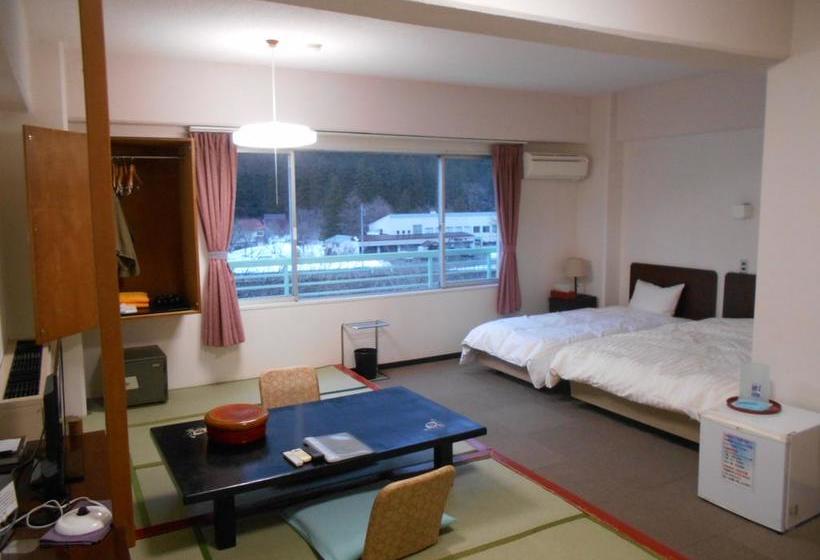 בית מלון כפרי Yunojin