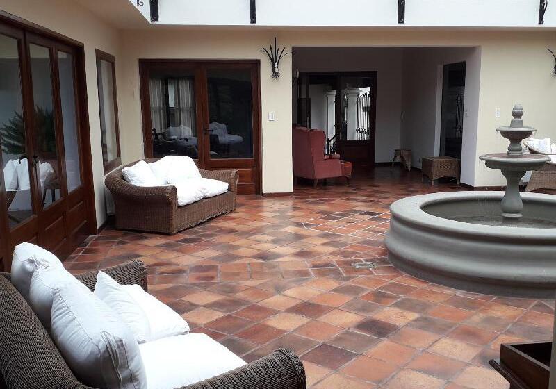 تختخواب و صبحانه Torrontes