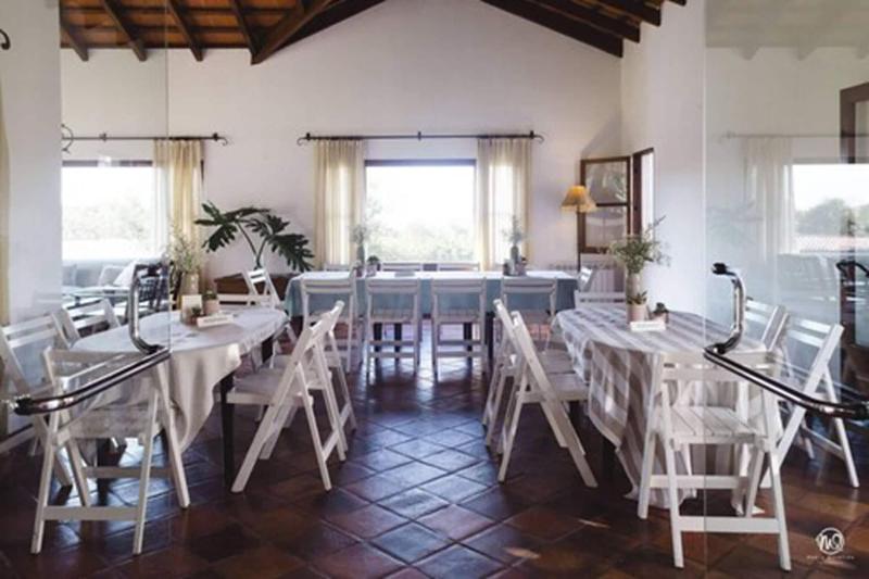 تختخواب و صبحانه Torrontes