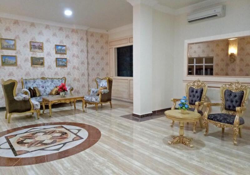 Grand Town Hotel Mandai