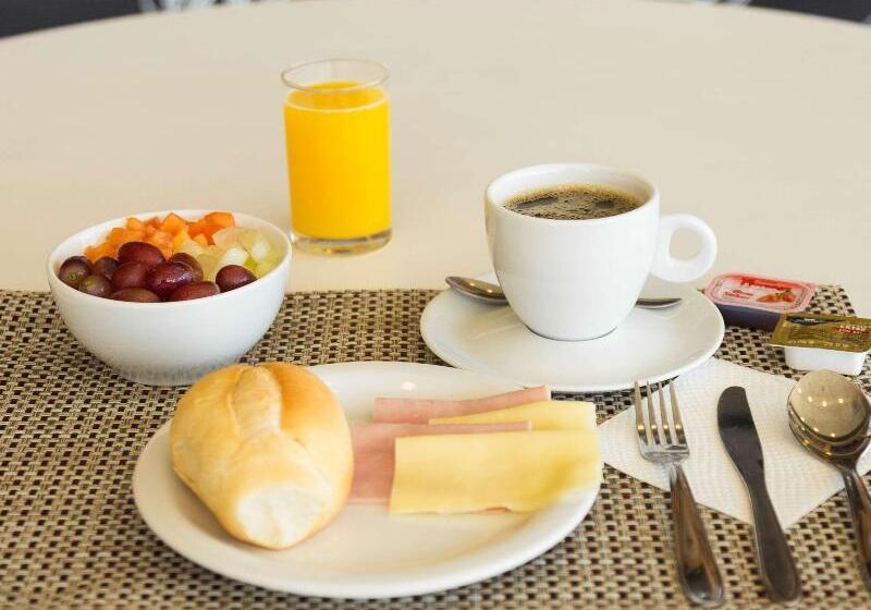 호텔 Ibis Budget Lorena  Circuito Da Fe