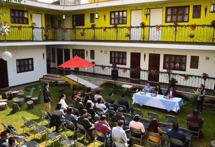 هتل Las Candelas De Huamantla