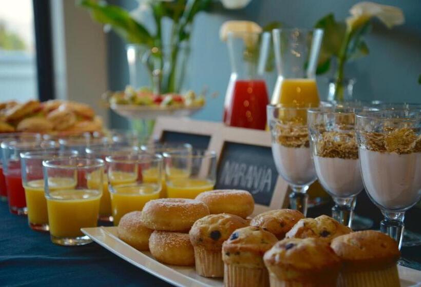 فندق Manso De Velasco