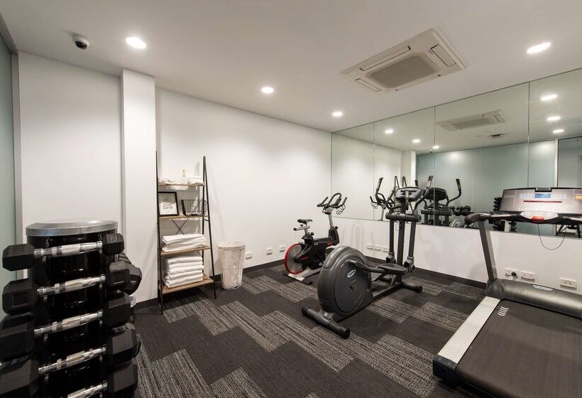 בית מלון כפרי Rydges Pit Lane