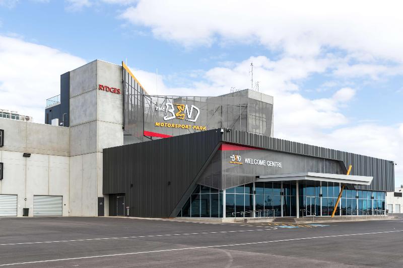 בית מלון כפרי Rydges Pit Lane