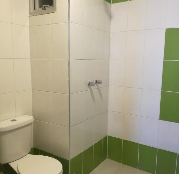 هتل The Oruro Inn